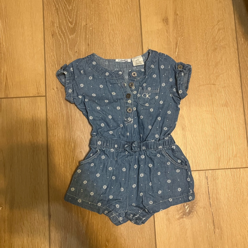 Calvin Klein romper size 6-9 months